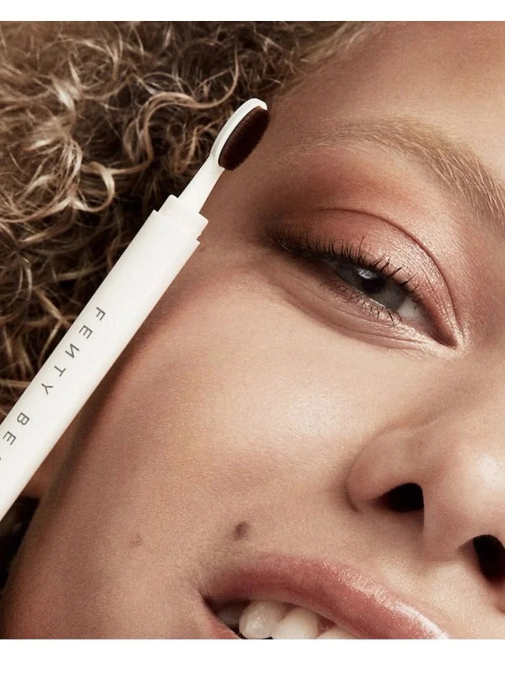 Fenty Beauty by Rihanna Brow MVP Ultra Fine Brow Pencil & Styler (Light Blonde)